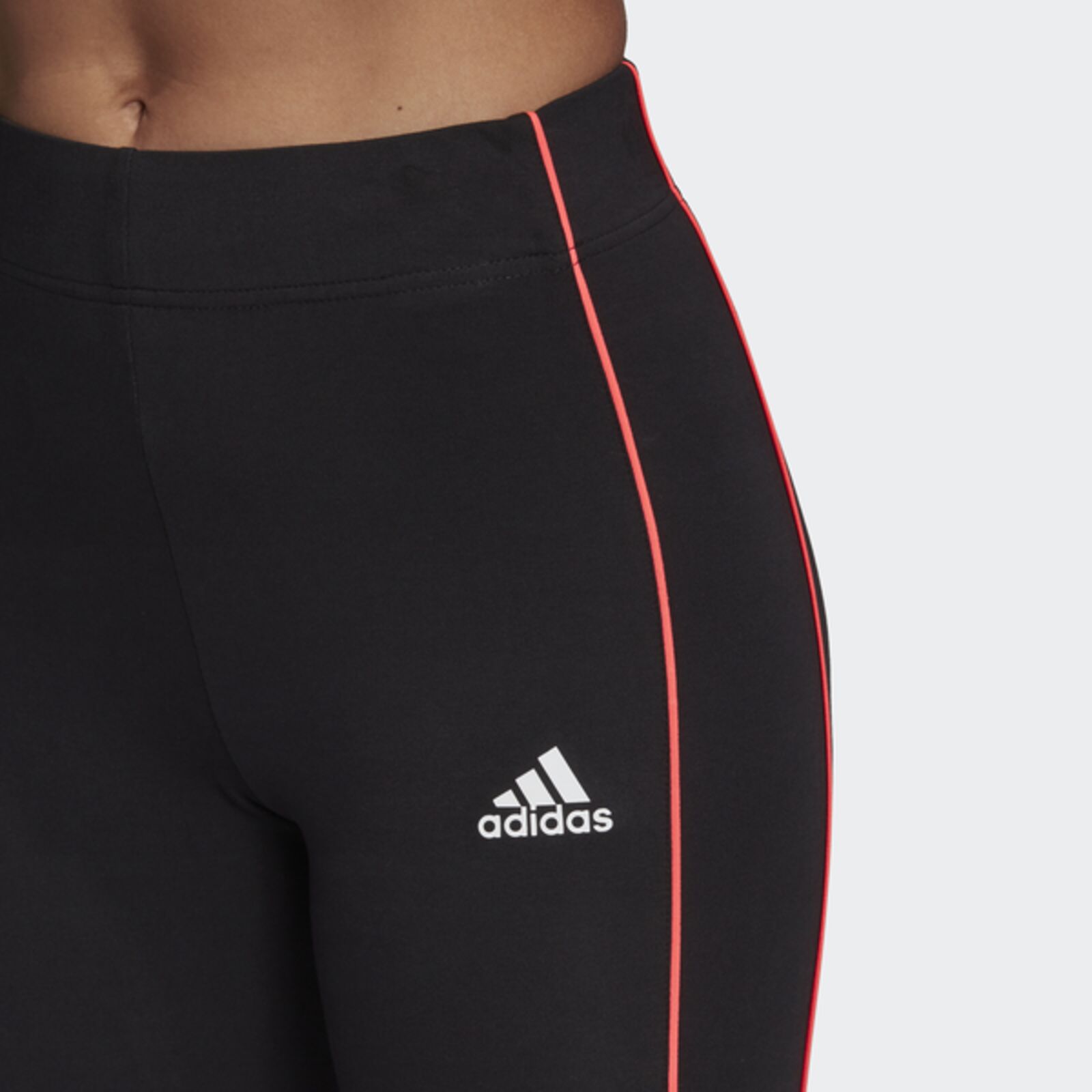 Adidas Melegítő W TS Bomb\u0026Tght női (Ruha méret - XXL) | iconic.hu  sportruházat webáruház Adidas, Under Armour, Nike
