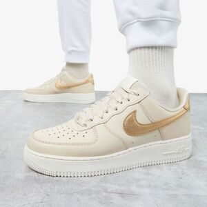 Nike Utcai cipő W Nike Air Force 1 ?07 ESS női